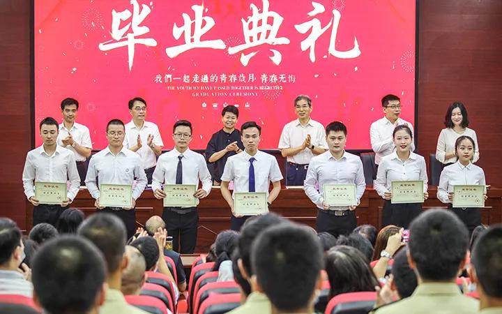 山城重庆，邂逅自然的温柔画卷